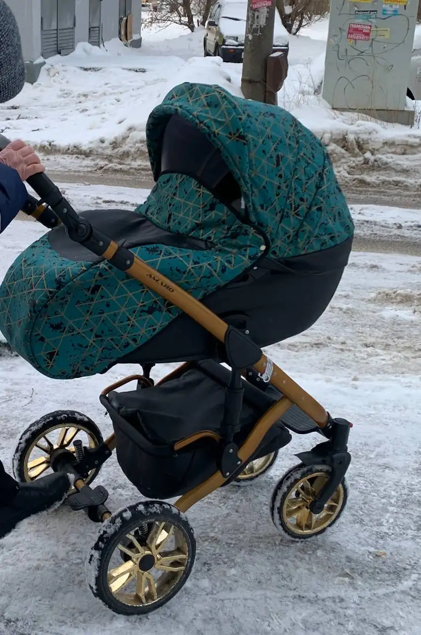 Коляска 2-1 с дефектом - Коляски (Товары для детей) в Москва