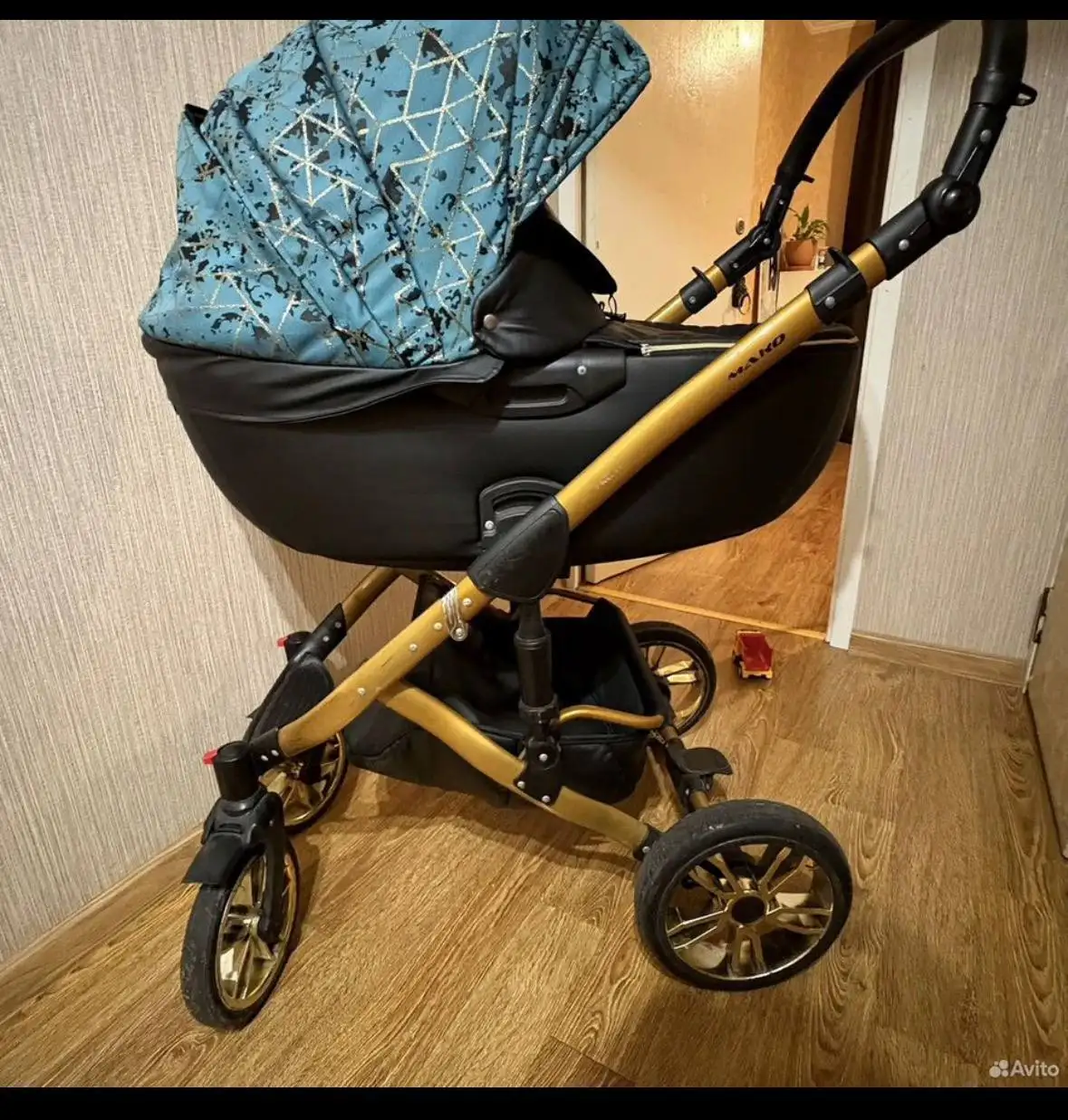 Коляска 2-1 с дефектом - Коляски (Товары для детей) в Москва