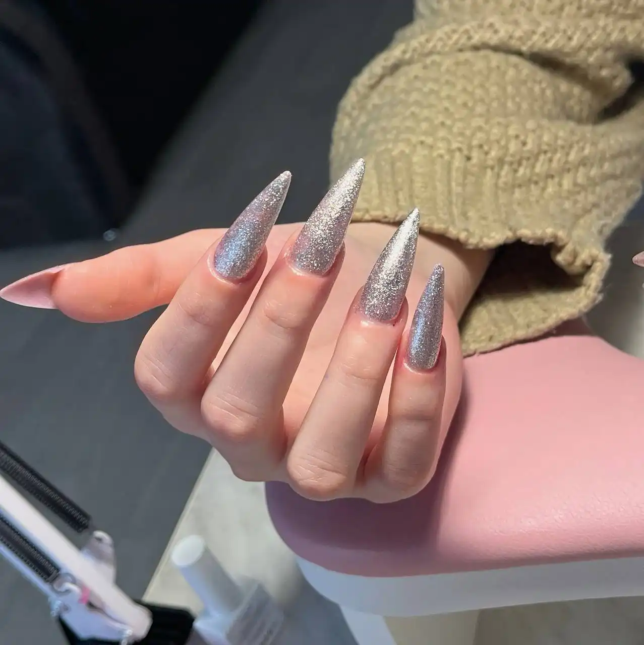 Новогодний маникюр на дому