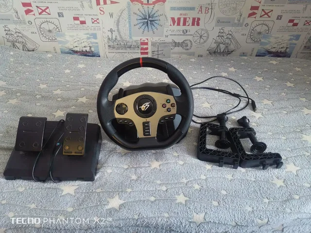 Продам игровой руль полный комплект - Игровые аксессуары в Ярославль