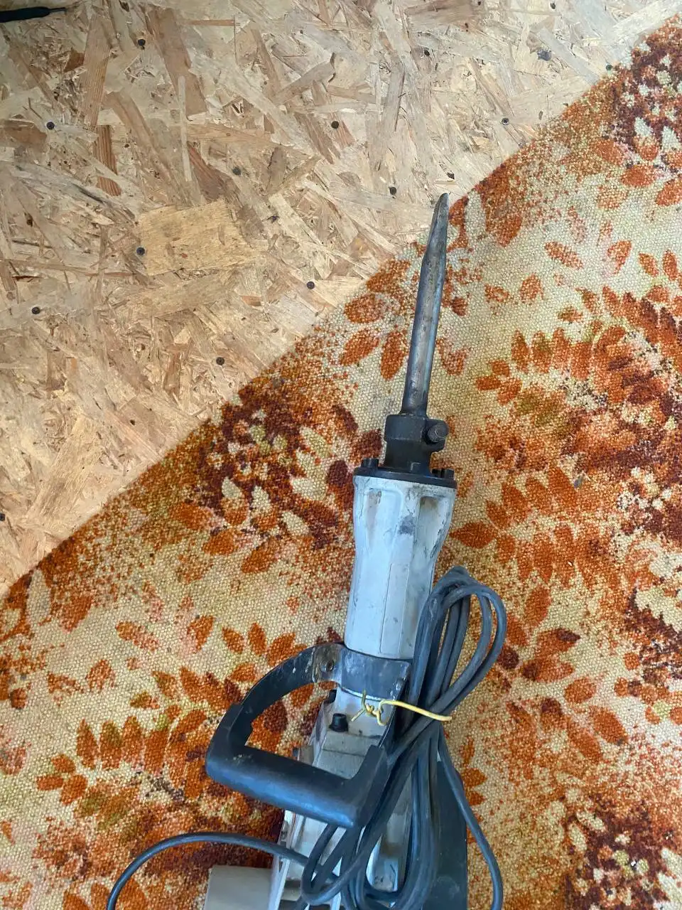 Продам отбойный молоток работает как новый - Барахолка в Ярославль