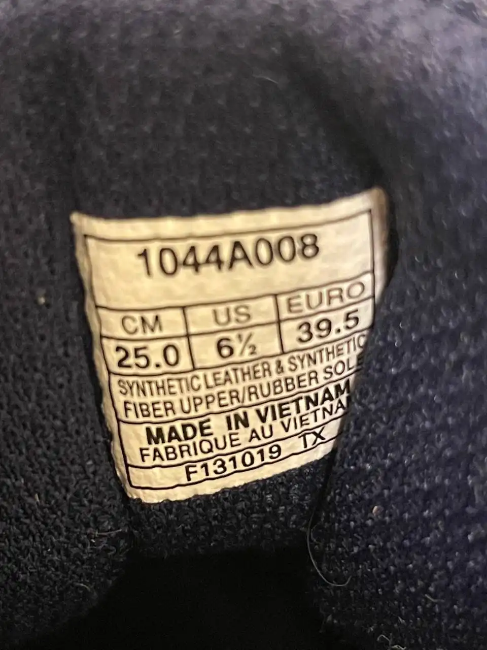 Продажа беговых кроссовок Asics - Обувь (Одежда) в Ярославль