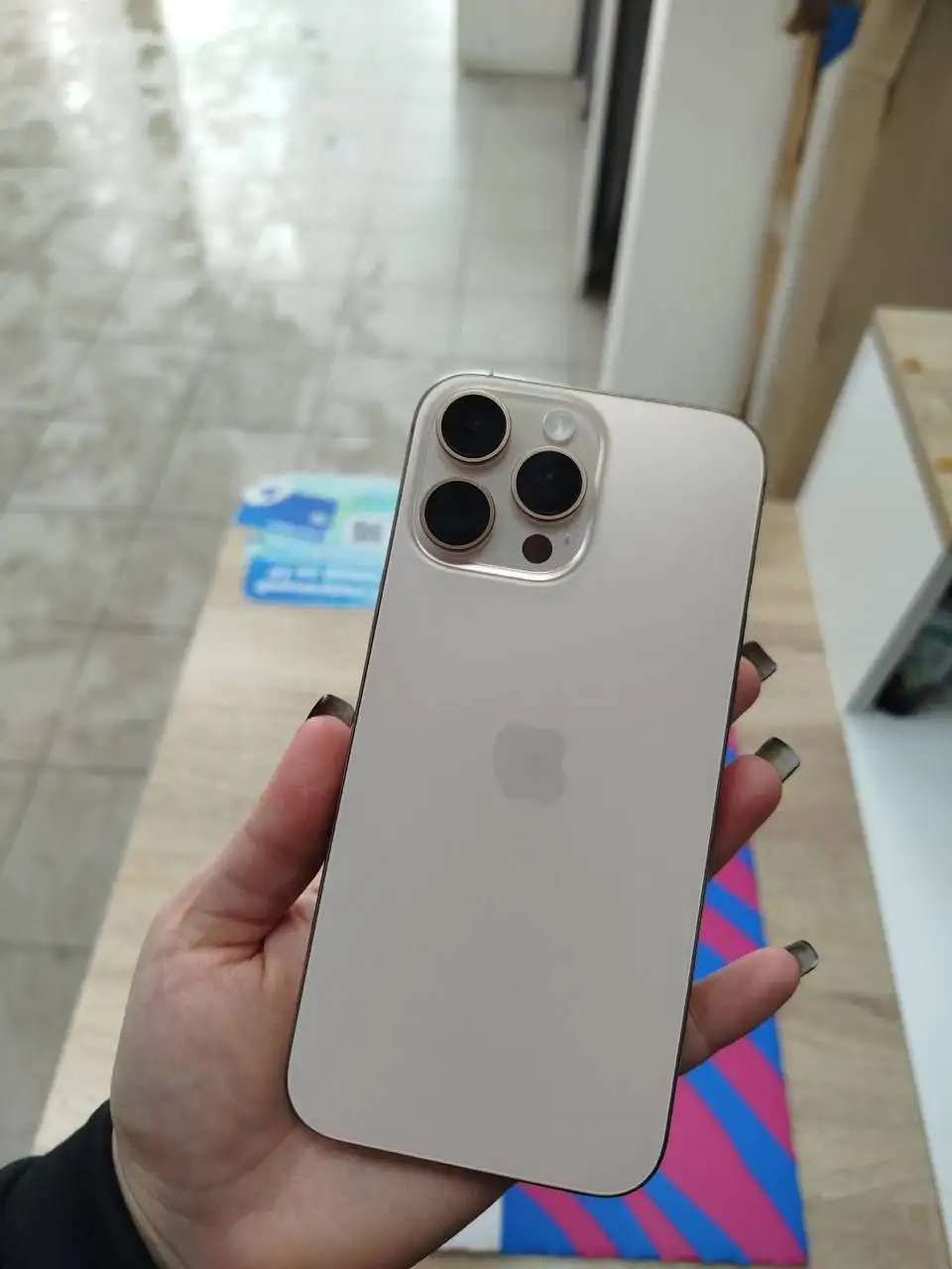 Продам айфон - Смартфоны (Электроника) в Ярославль