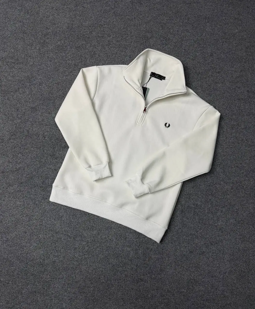 Продам кофты Fred Perry и часы Casio - Барахолка в Ярославль