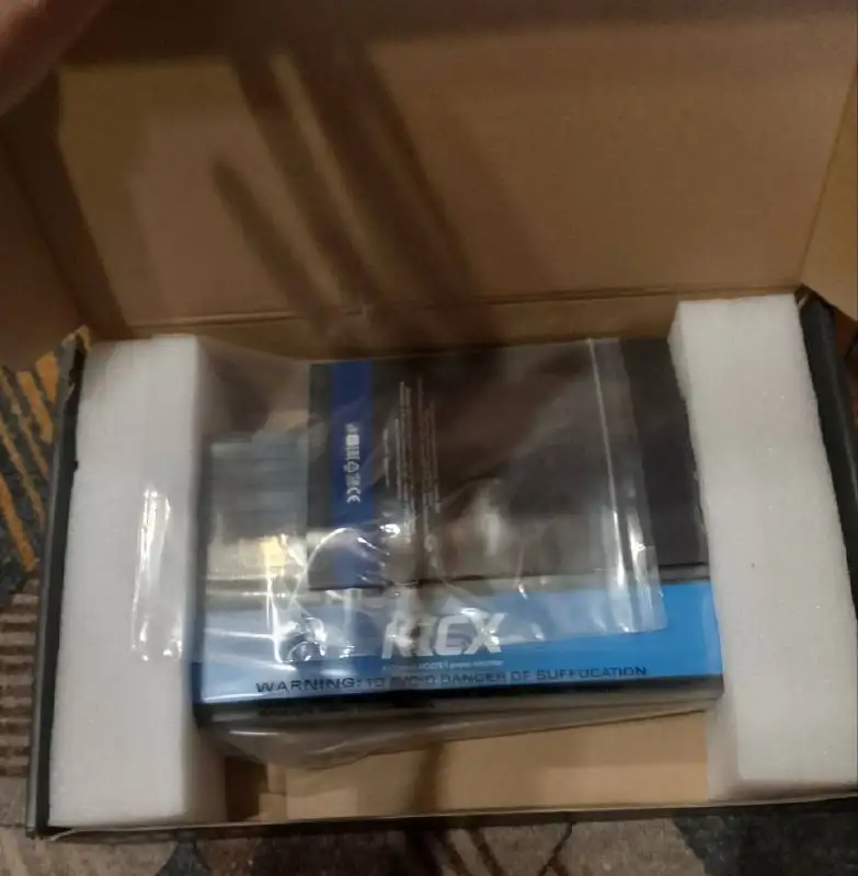 Продажа лампочек и усилителя - Электроника в Ярославль