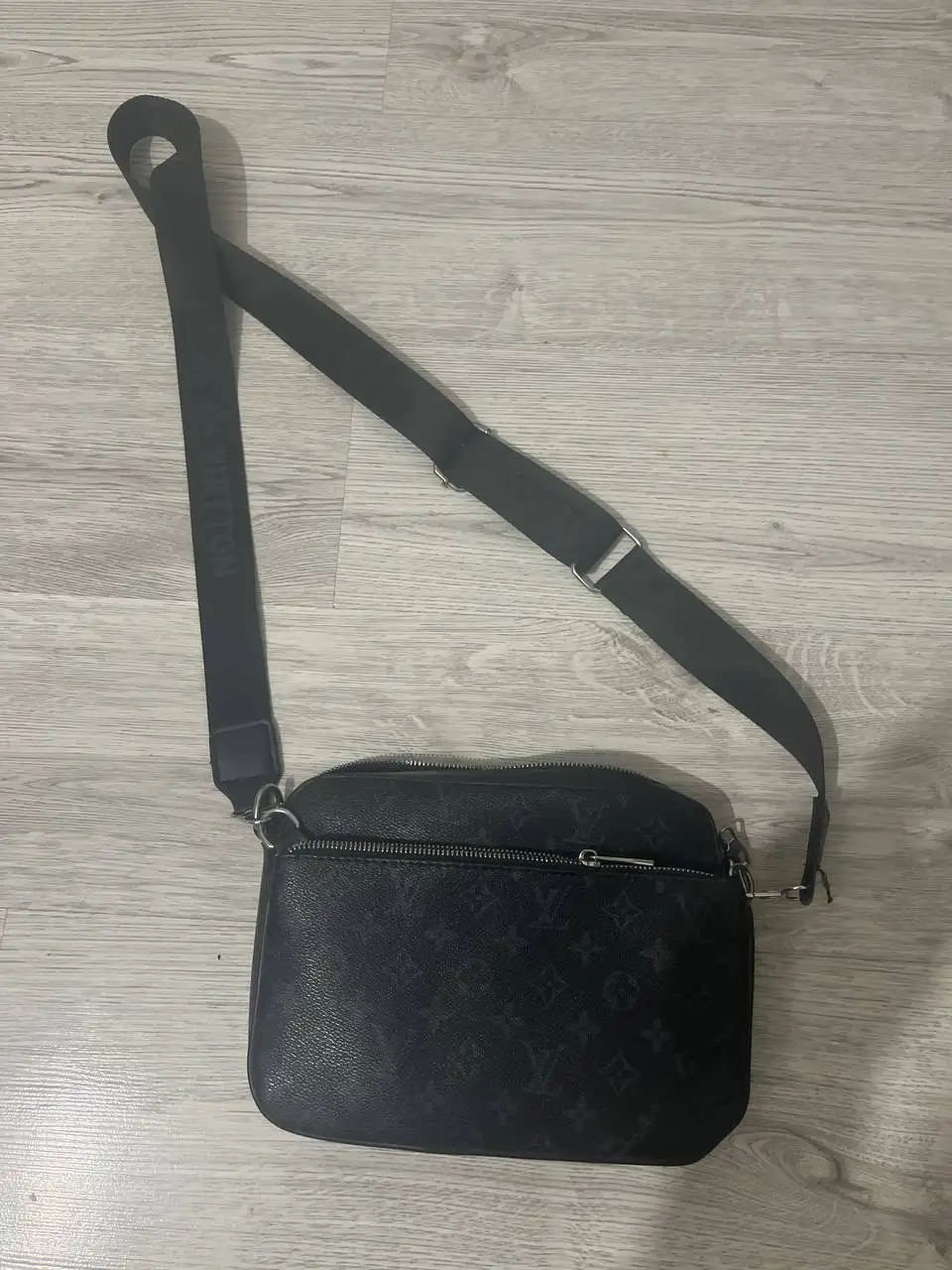 Сумка Louis Vuitton в идеальном состоянии - Аксессуары (Одежда) в Ярославль