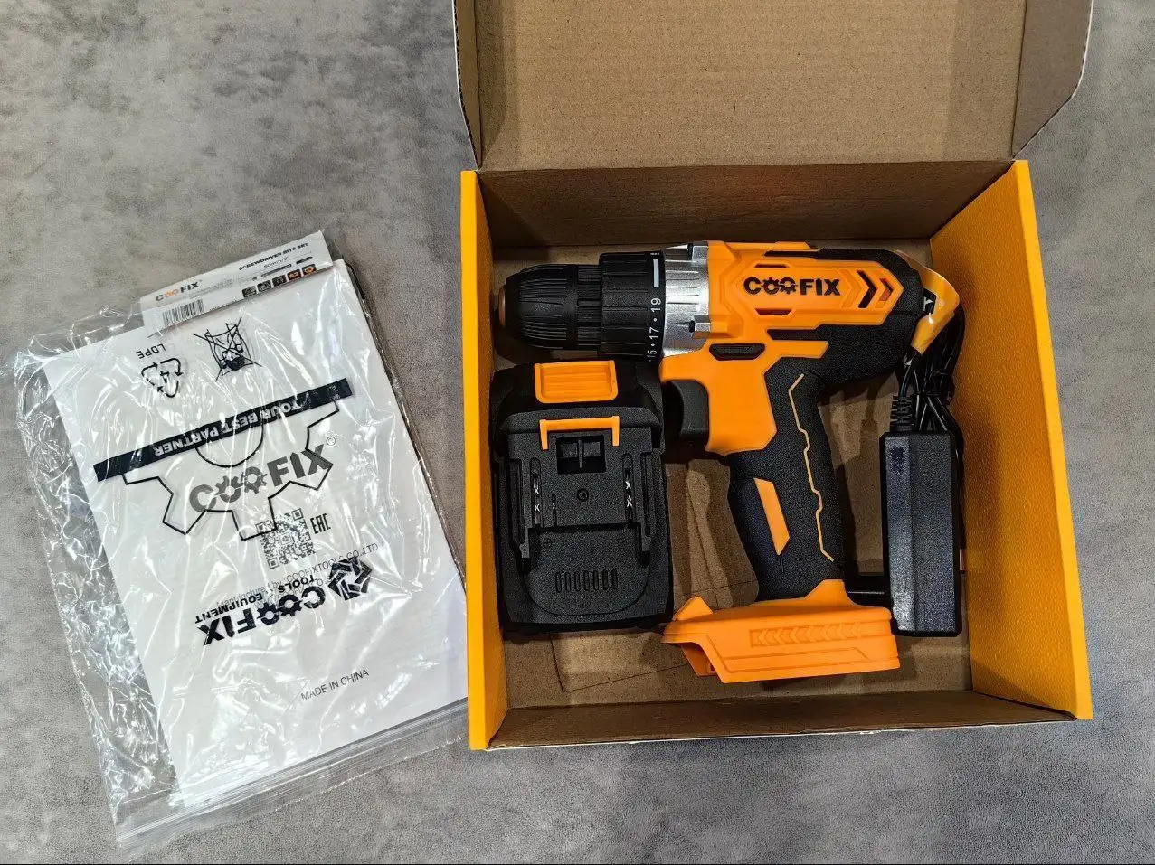 Шуруповерт новый с аккумулятором и зарядкой - Инструменты (Электроника) в Ярославль