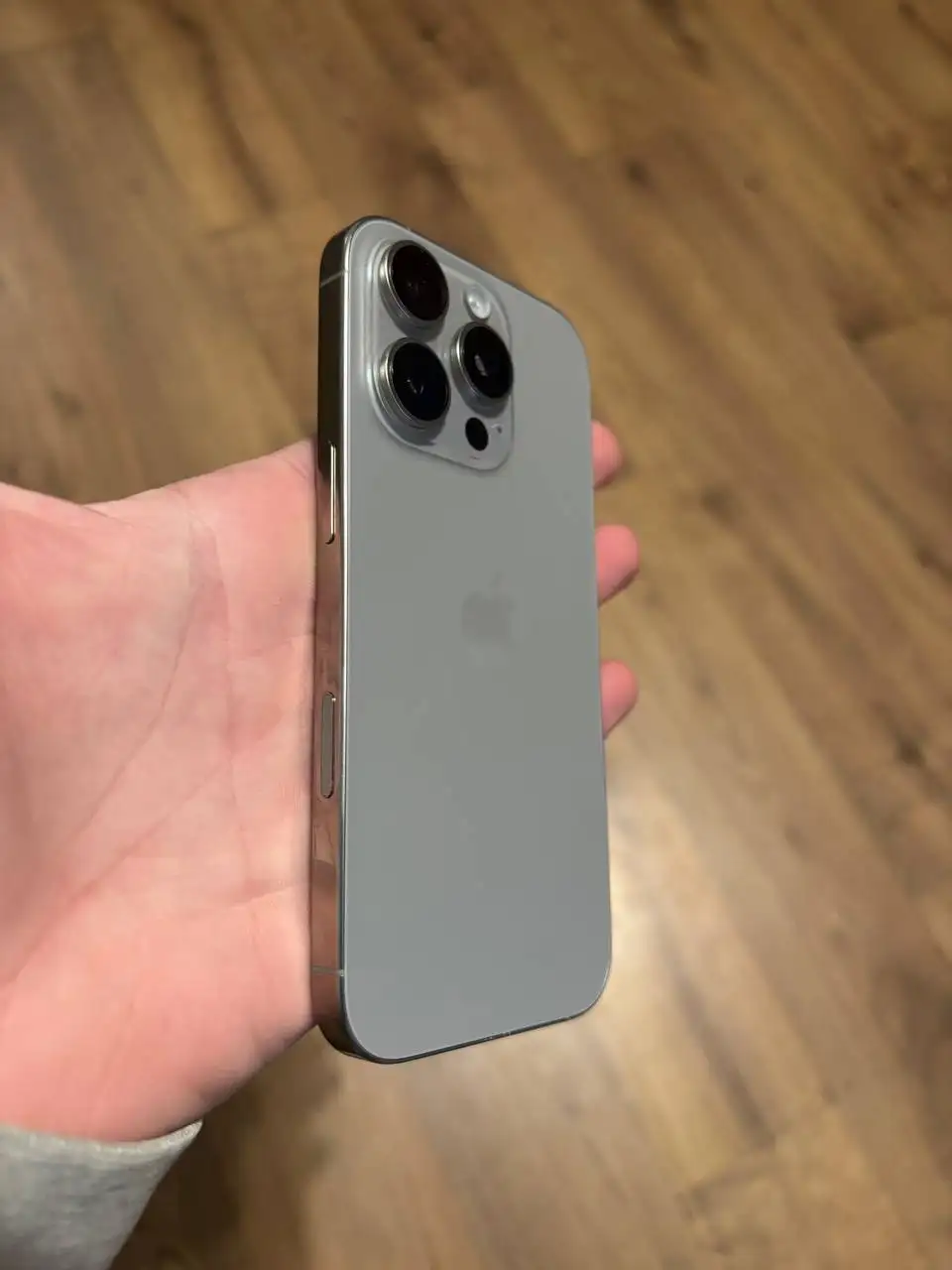 Айфон 16 про в идеальном состоянии - Смартфоны (Электроника) в Ярославль