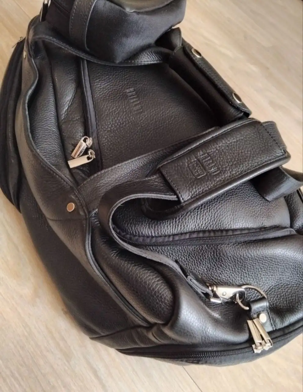 Продажа зимней куртки, перчаток и сумки - Верхняя одежда (Одежда) в Ярославль