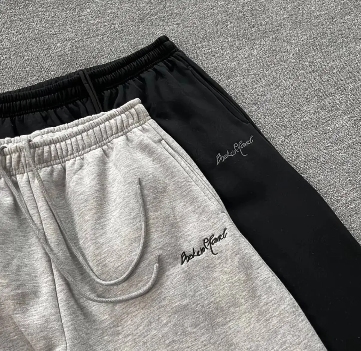 Джоггеры мужские новые L и XL черные и серый меланж - Брюки/джоггеры (Одежда) в Ярославль