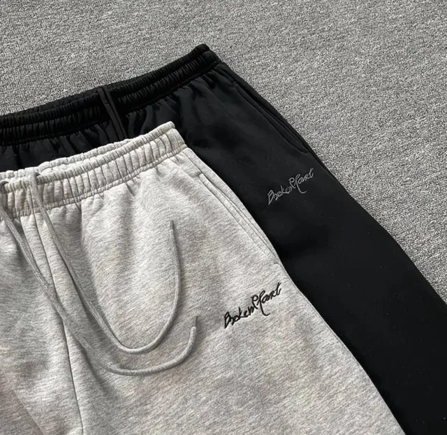 Джоггеры мужские новые L и XL черные и серый меланж - частное объявление в Ярославль