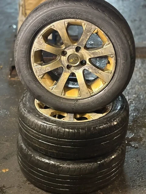 Продам диски R14 на ВАЗ - Диски и шины в Ярославль