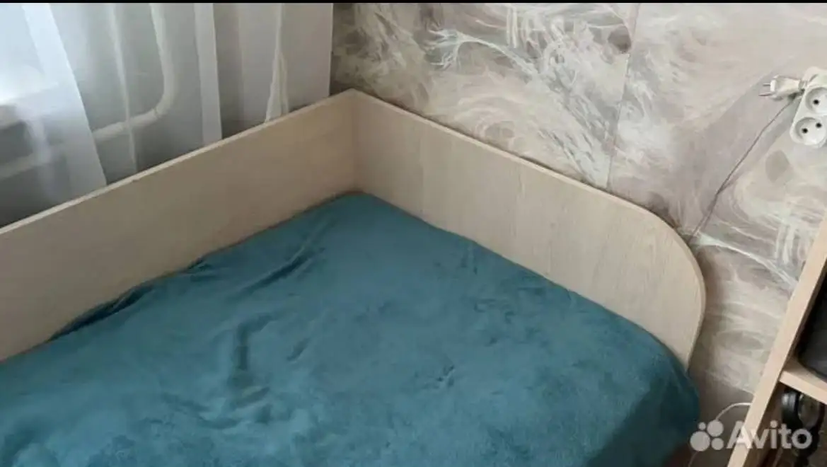 Односпальная кровать с матрасом и комодами - Мебель (Для дома и дачи) в Ярославль