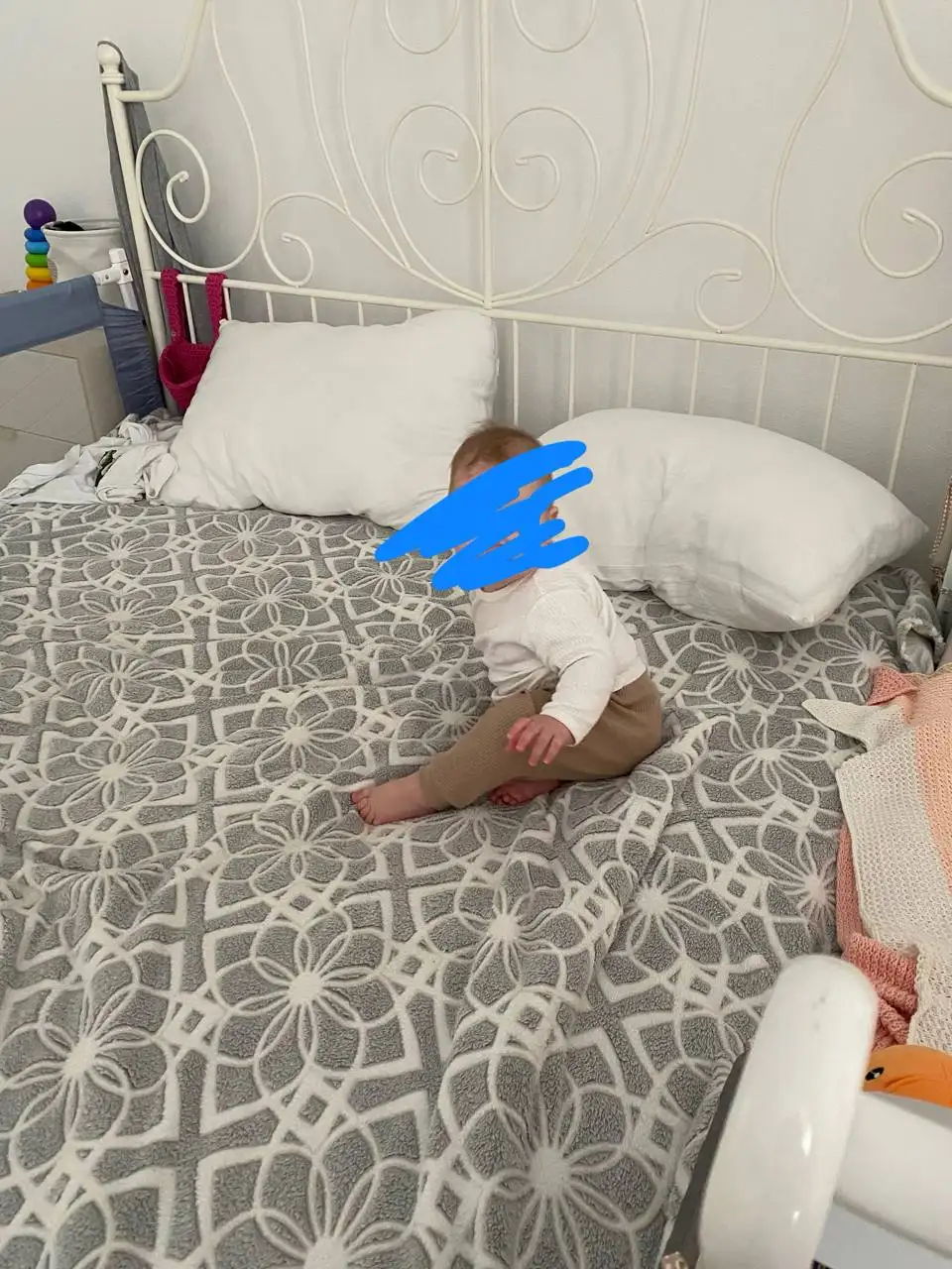 Кровать ИКЕА железная без матраса - Мебель (Для дома и дачи) в Ярославль