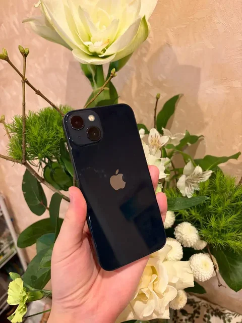 Продам iPhone 13 в хорошем состоянии - Системы видеонаблюдения в Ярославль