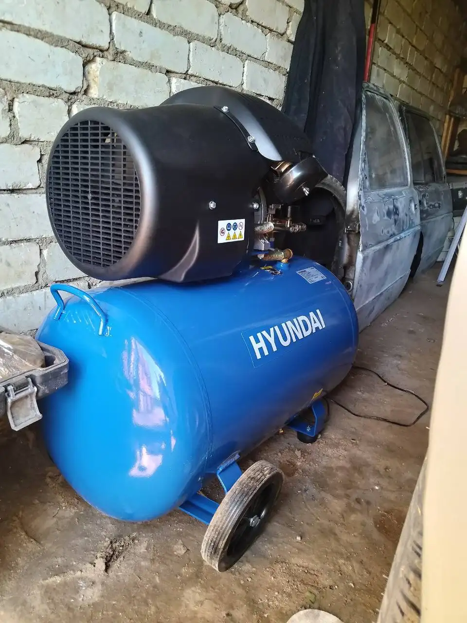 Новый бойлер на 100 литров - Водонагреватели/бойлеры (Для дома и дачи) в Ярославль