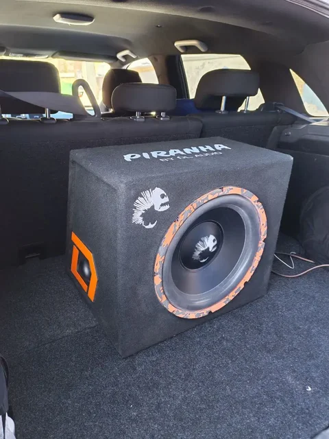 Продам сабвуферы: активный и пассивный - Системы видеонаблюдения в Ярославль