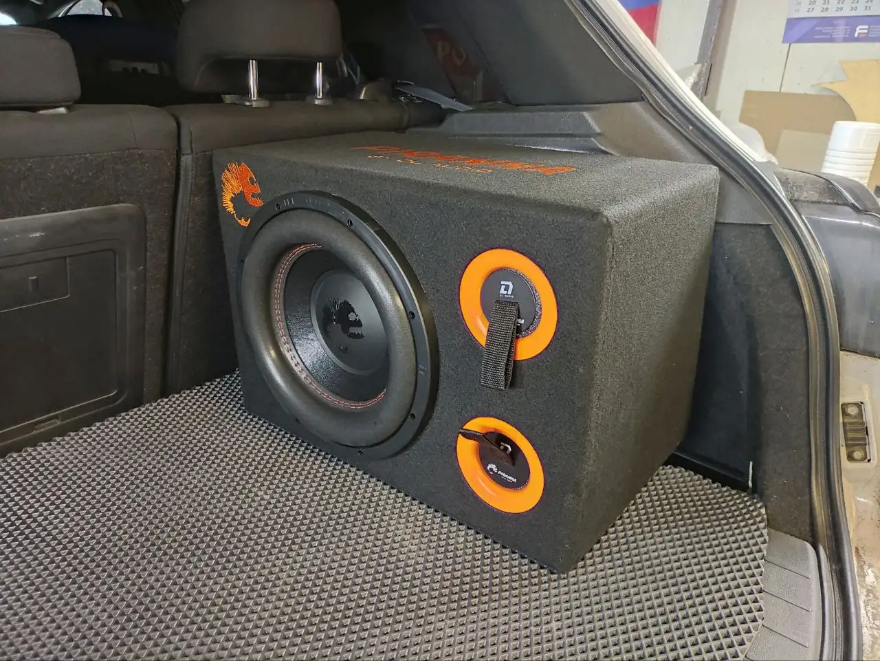 Продам сабвуферы: активный и пассивный - Аудиотехника (Электроника) в Ярославль