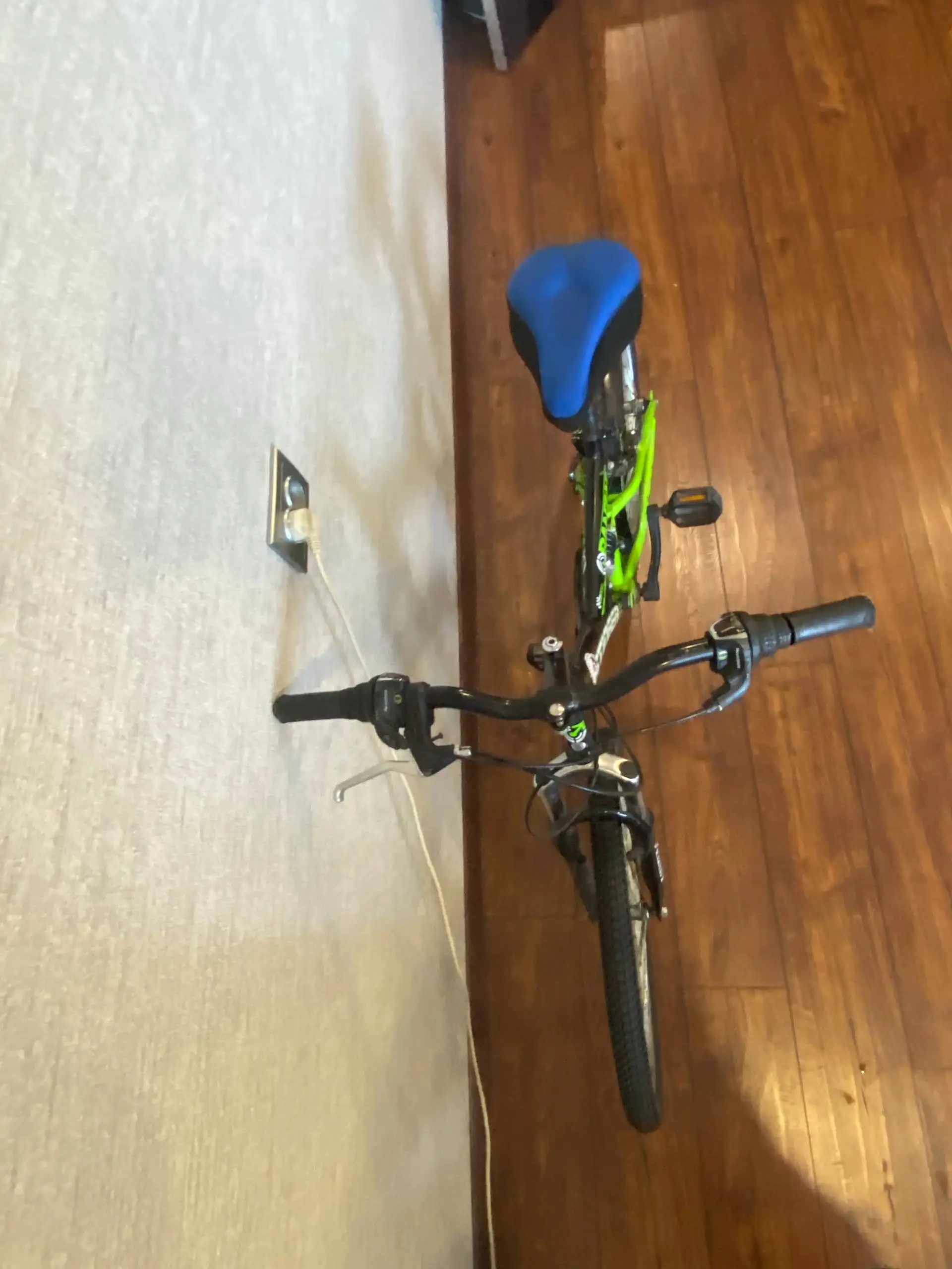 Велосипед стальной 24 дюйма с запасным колесом - Велосипеды (Хобби и отдых) в Ярославль