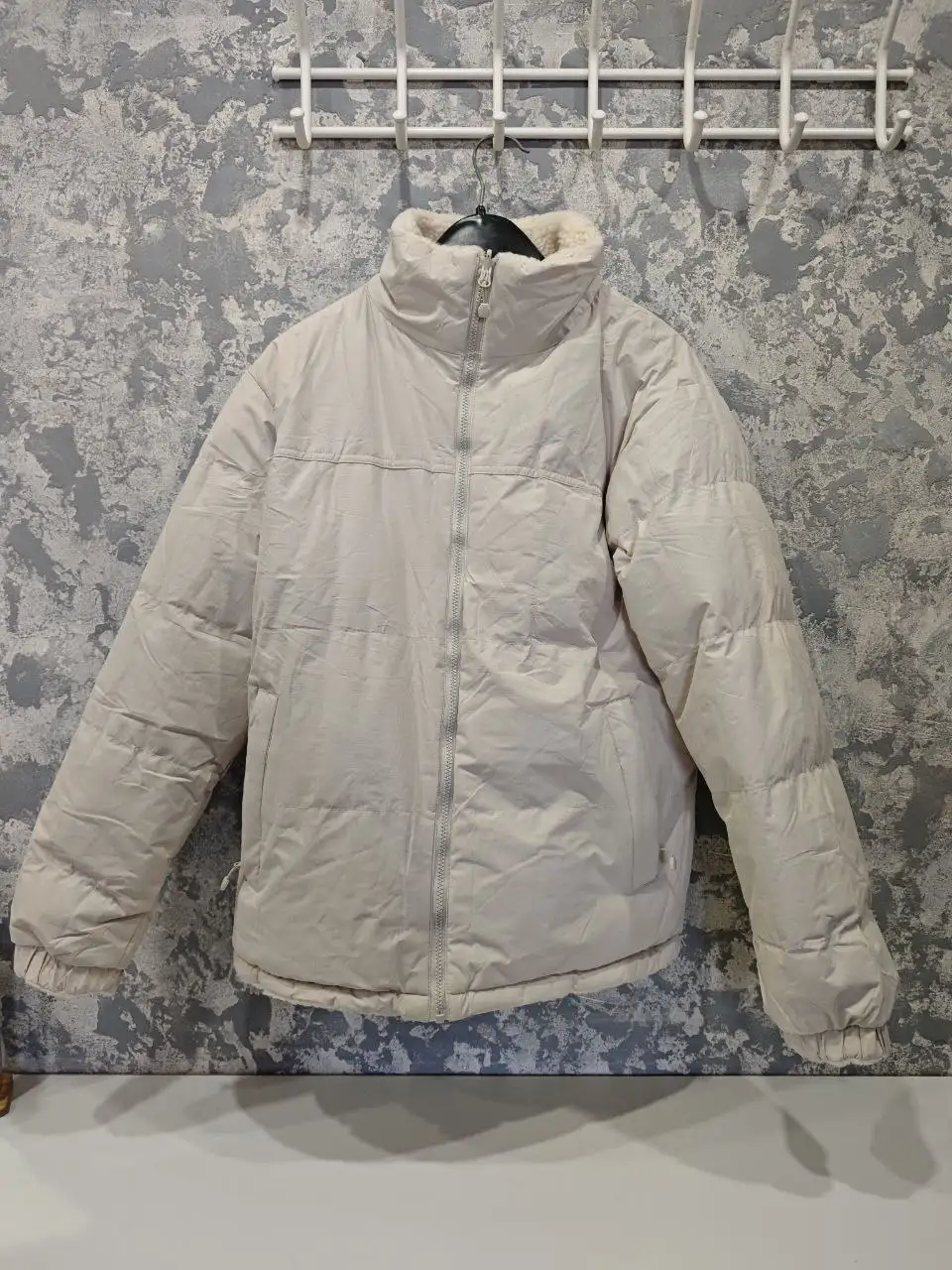 Двусторонняя плюшевая куртка размер 50 - Верхняя одежда (Одежда) в Ярославль