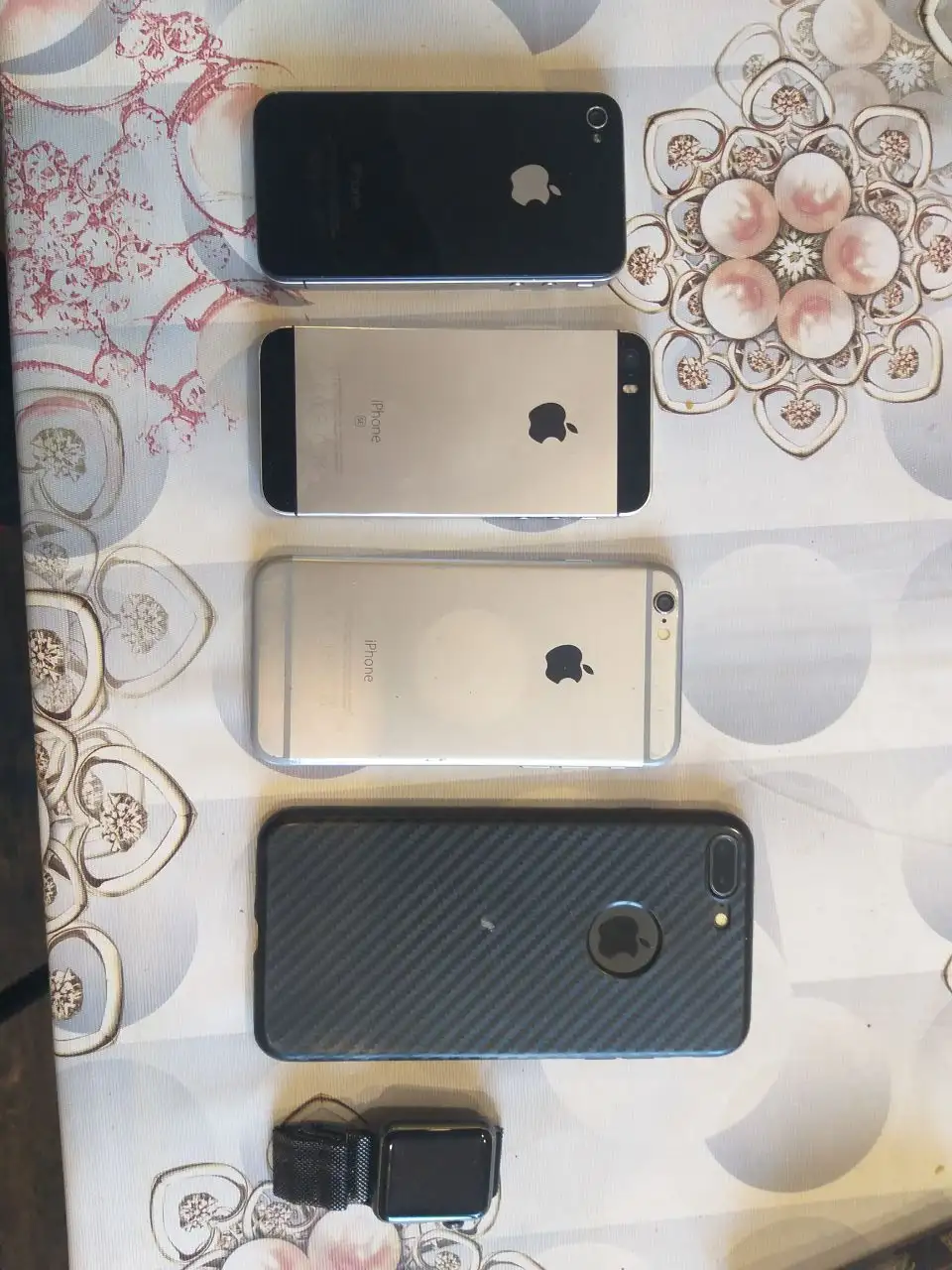 Продам iPhone на запчасти или обмен - Смартфоны (Электроника) в Ярославль