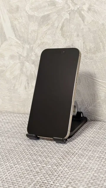 iPhone 16 Pro Max 256GB Natural Titanium в идеальном состоянии с подарком - частное объявление в Ярославль