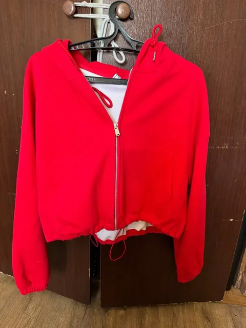 Продам костюм тройка - Парфюмерия в Ярославль