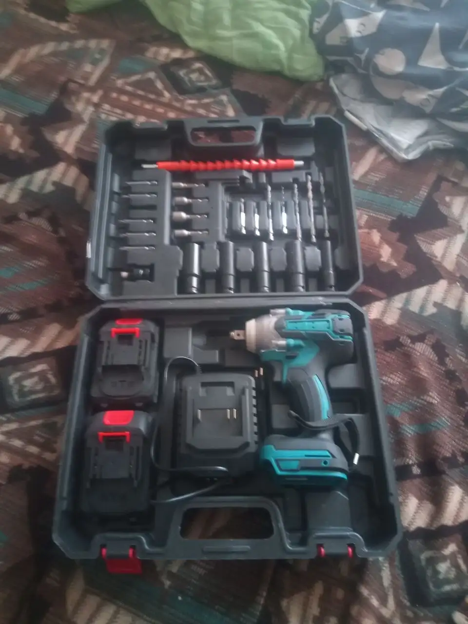 Продам аккумуляторный гайковерт - Запчасти в Ярославль