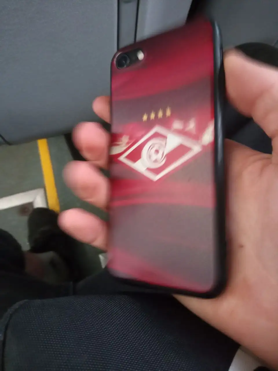 Продам iPhone 8 4/64 ГБ - Смартфоны (Электроника) в Ярославль