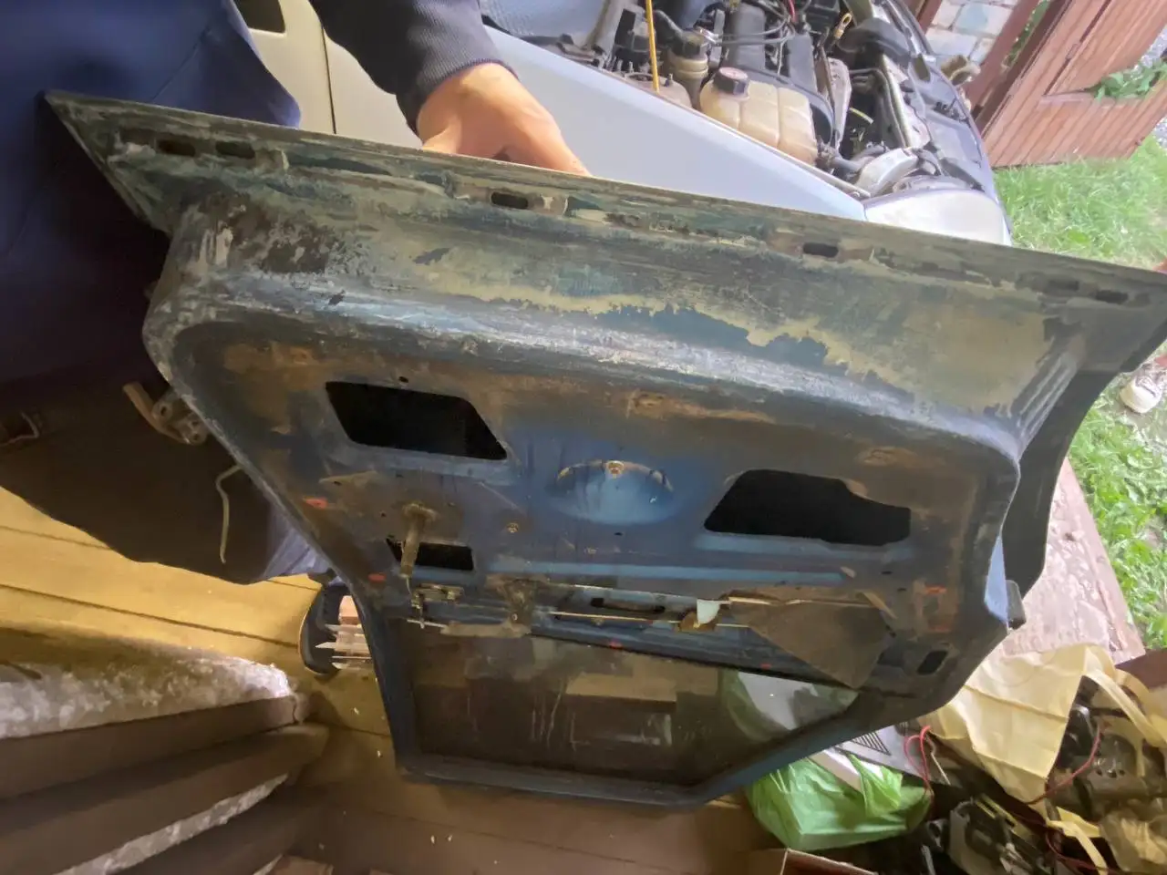 Задняя левая дверь от ВАЗ 2110 - Кузовные запчасти (Запчасти) в Ярославль