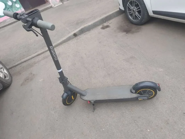 Продам электросамокат с зарядным устройством - частное объявление в Ярославль