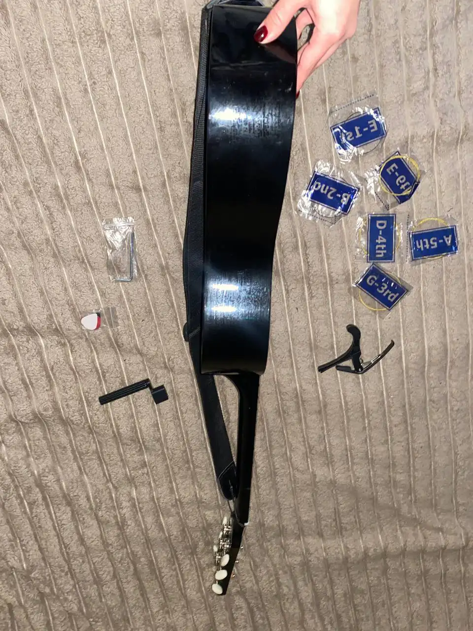 Продам классическую гитару Davinci 38 и стильные туфли - Барахолка в Ярославль