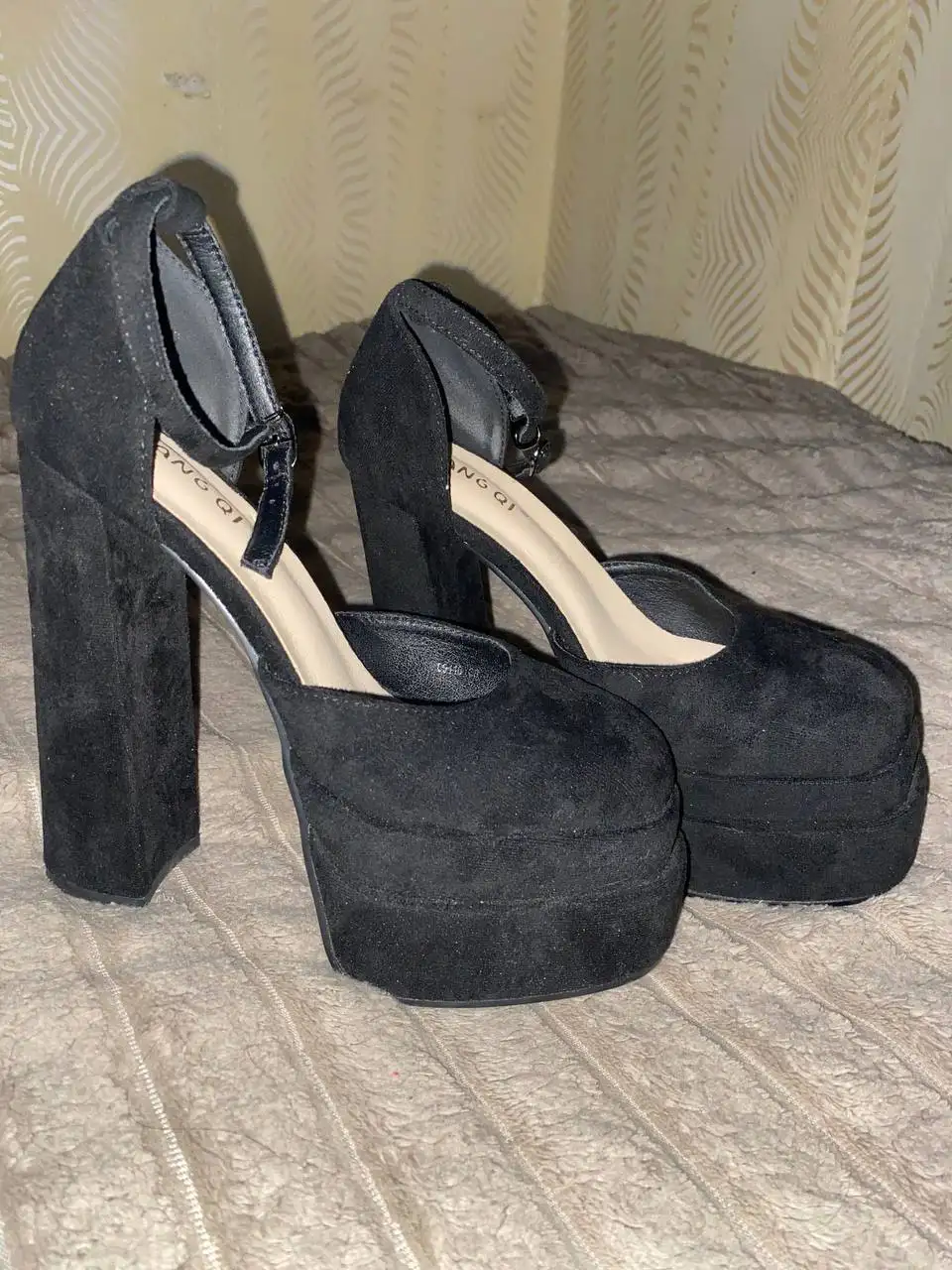 Продам классическую гитару Davinci 38 и стильные туфли - Барахолка в Ярославль