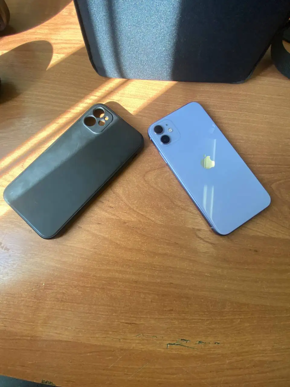 Продам фиолетовый iPhone 11 64ГБ - Смартфоны (Электроника) в Ярославль