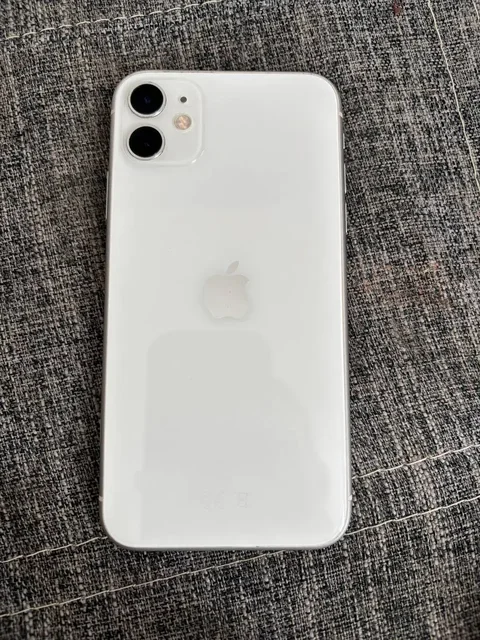 Продажа iPhone 11 64GB белый - Вейп-устройства в Ярославль