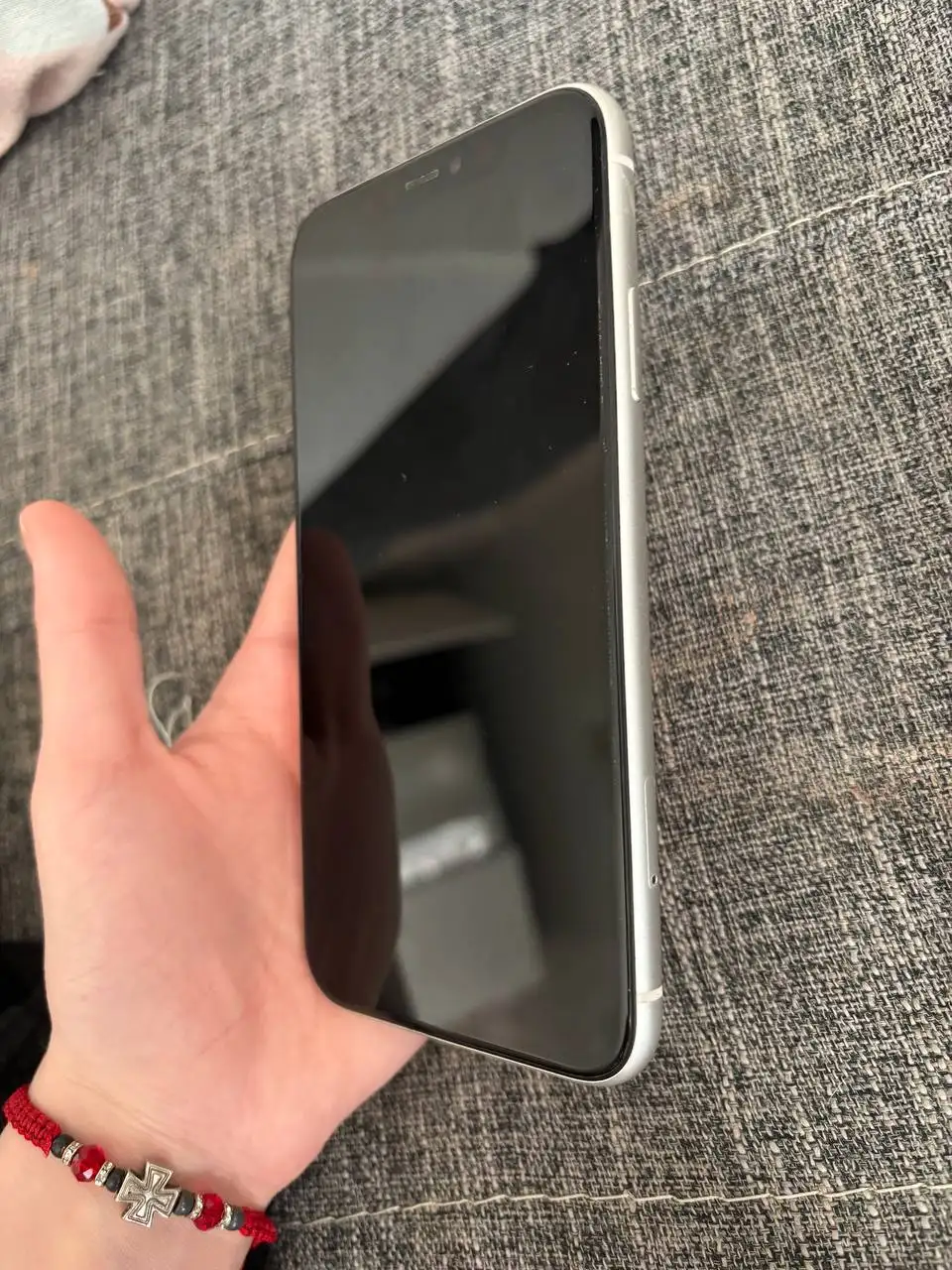 Продажа iPhone 11 64GB белый - Смартфоны (Электроника) в Ярославль