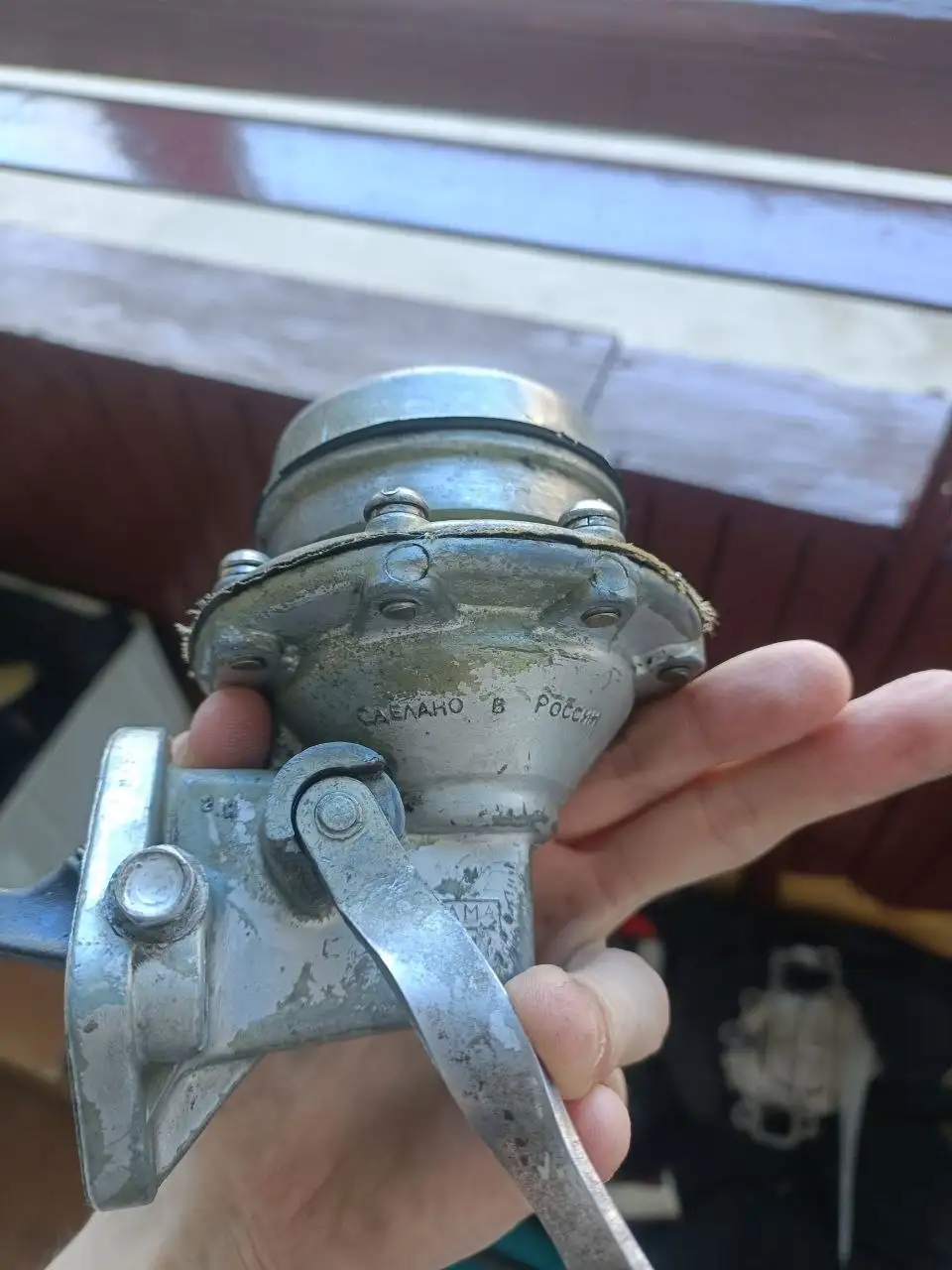 Продам блютуз адаптер и бензиновый насос - Запчасти в Ярославль