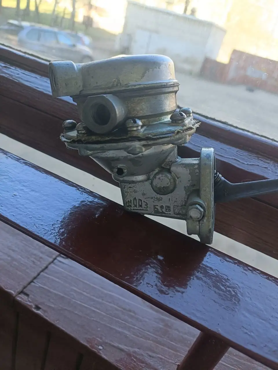 Продам блютуз адаптер и бензиновый насос - Запчасти в Ярославль