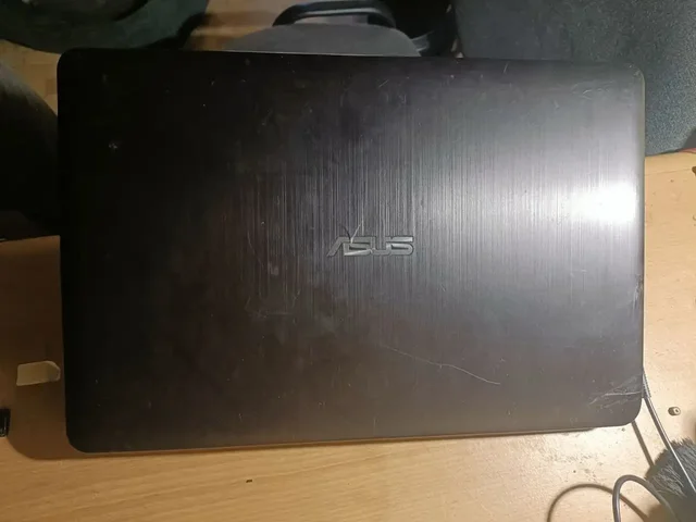 Продам ноутбук ASUS X540L и телефон - Компьютерные комплектующие в Ярославль