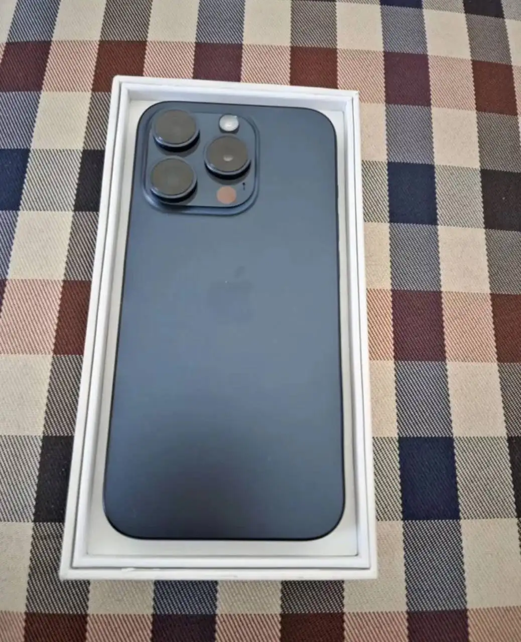 Продам iPhone 15 Pro - Смартфоны и гаджеты (Электроника) в Ярославль