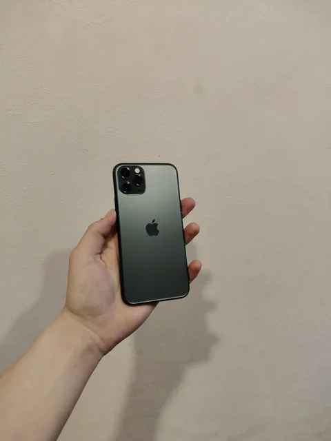 iPhone 11 Pro 256 ГБ - Компьютеры в Ярославль