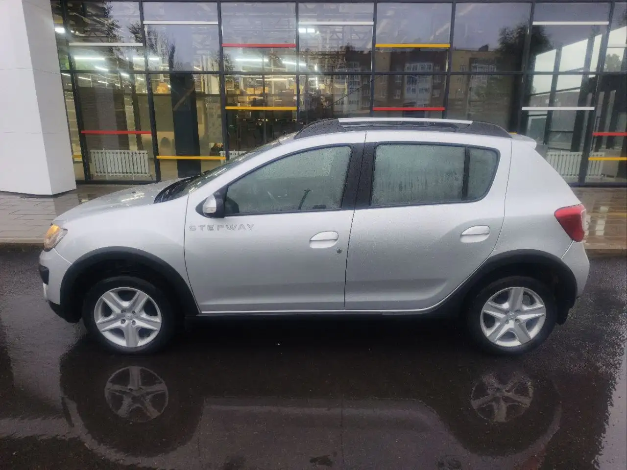 Renault Sandero Stepway 2015 - Легковые автомобили (Авто) в Ярославль