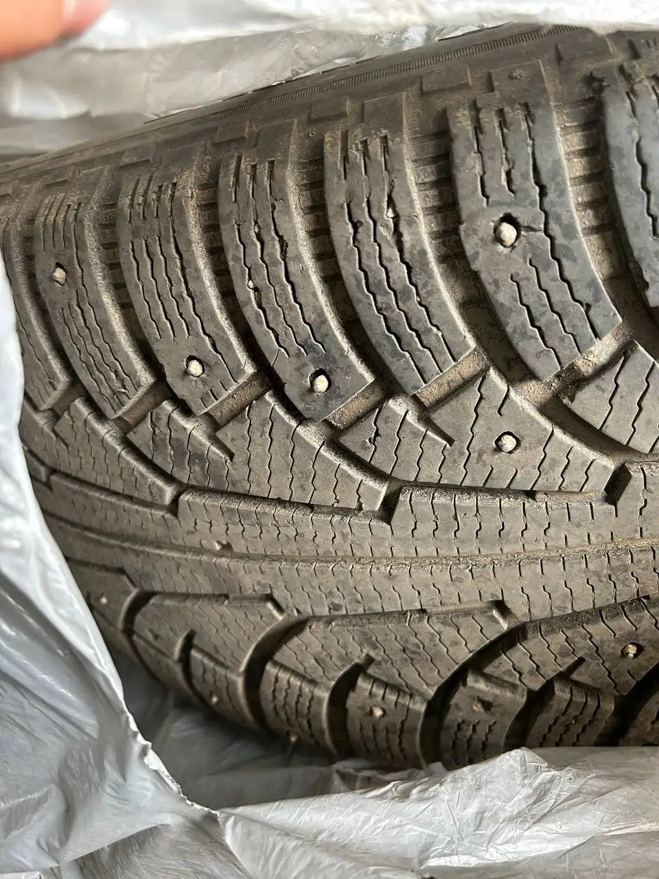 Шина 265/50 R20 с грыжей - Шины и диски (Авто) в Ярославль