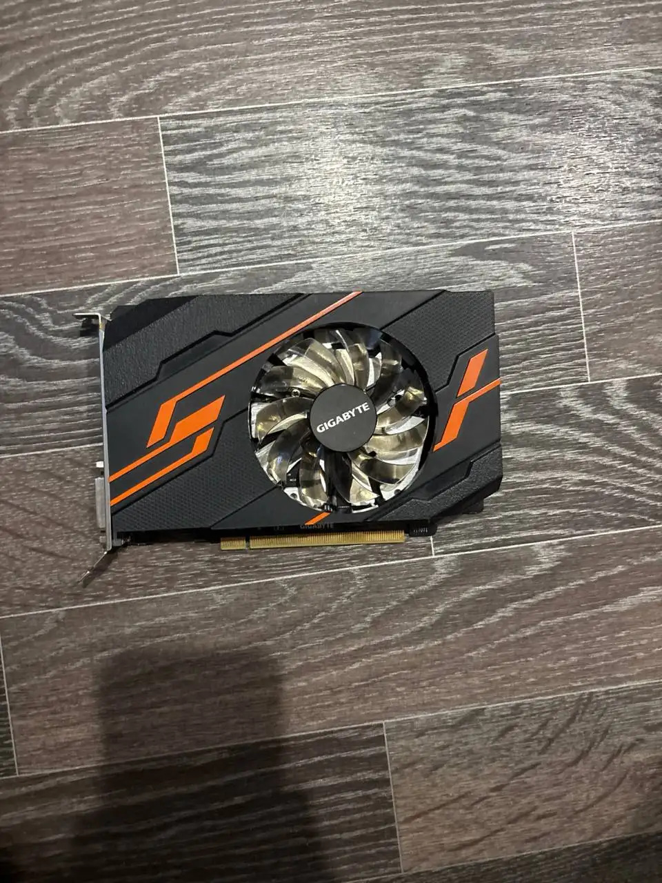 Продам видеокарту GT1030 2GB - Комплектующие (Электроника) в Ярославль