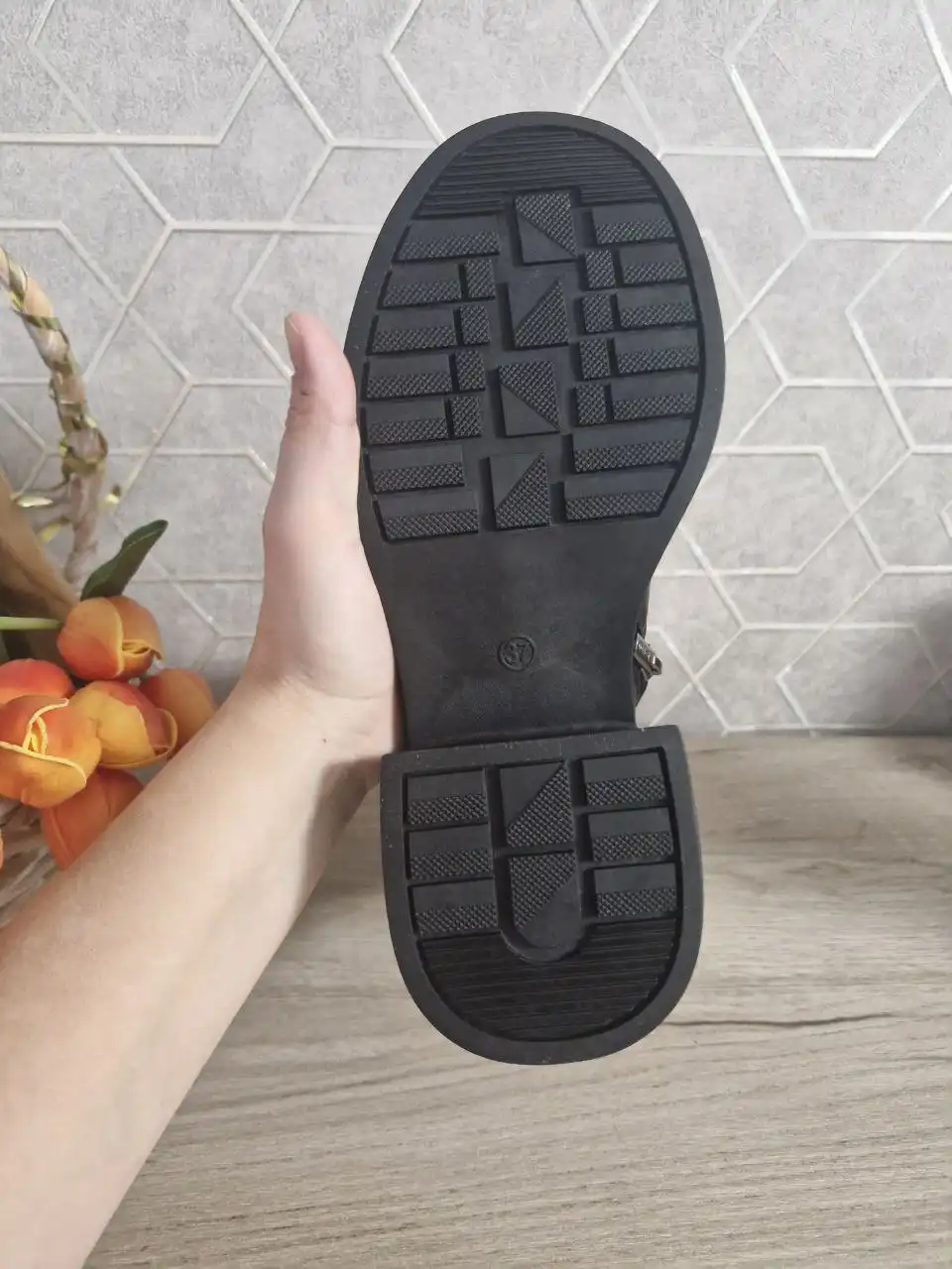 Зимние женские ботинки 37 размера