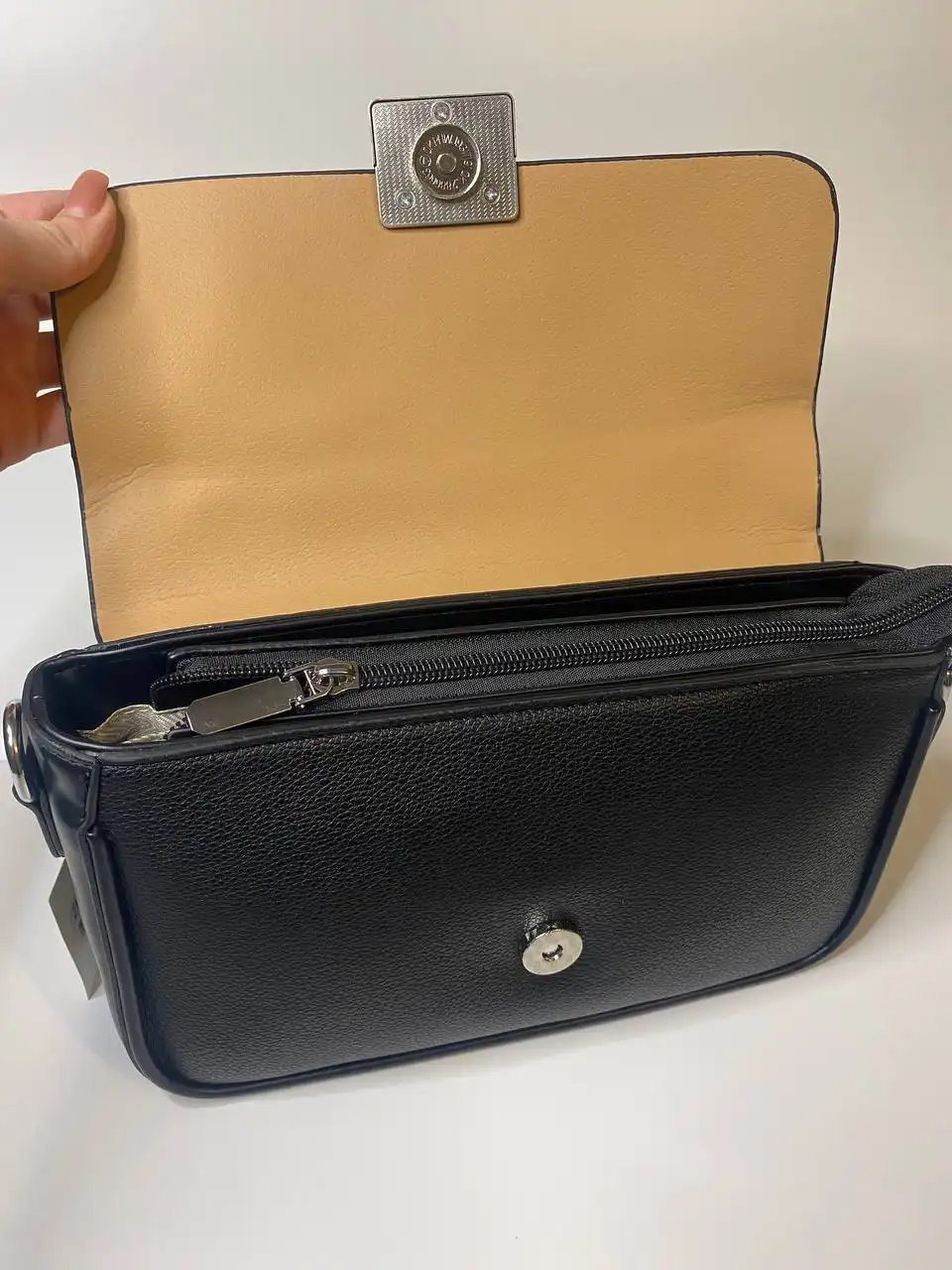 Продам новую сумку из эко кожи