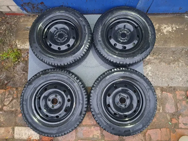Продам комплект зимних колес R14 с дисками 4x100 - частное объявление в Ярославль