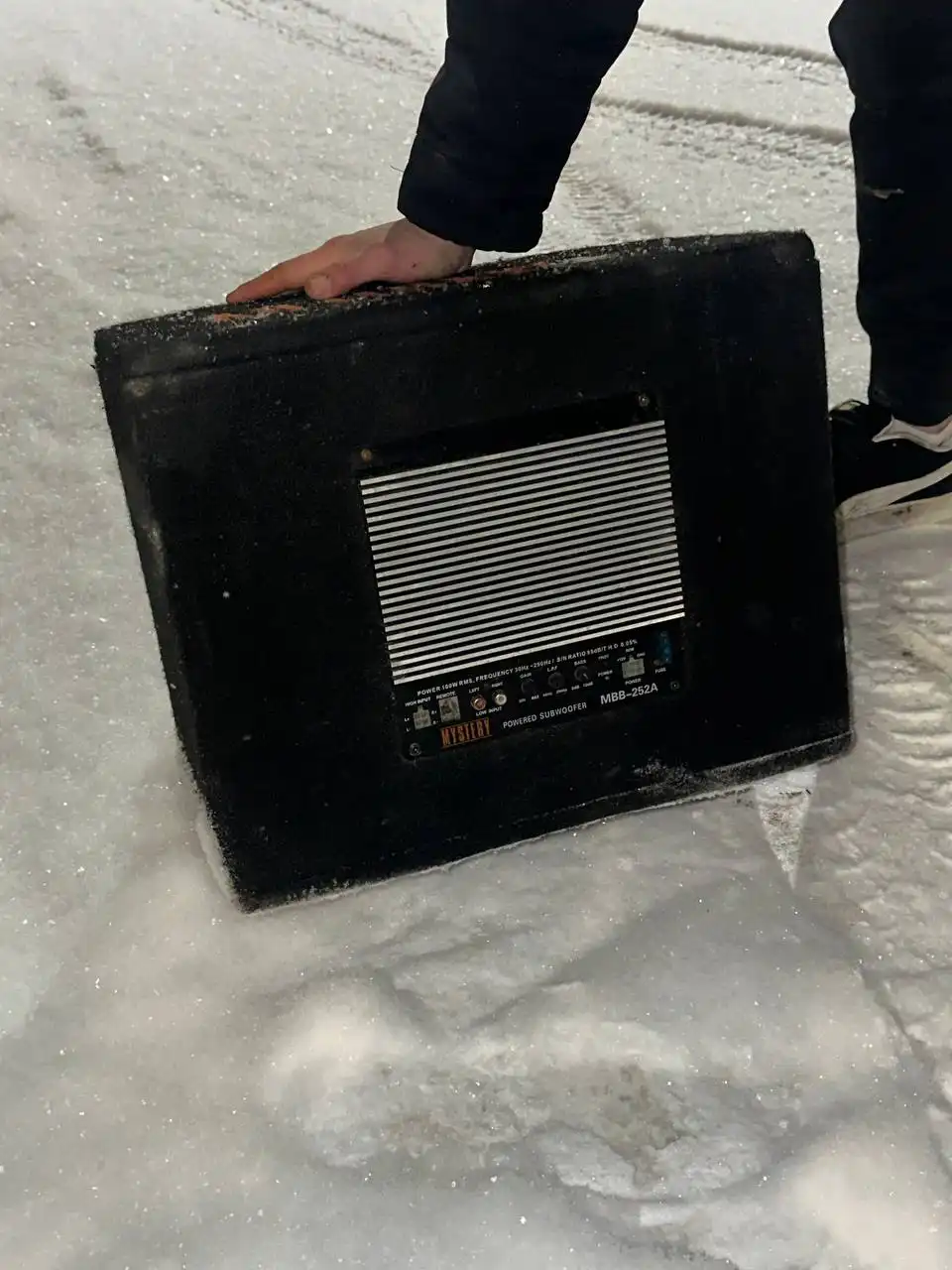 Продажа сабвуфера активного