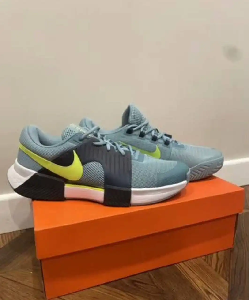 Кроссовки теннисные Nike GP Challenge One 42 размер