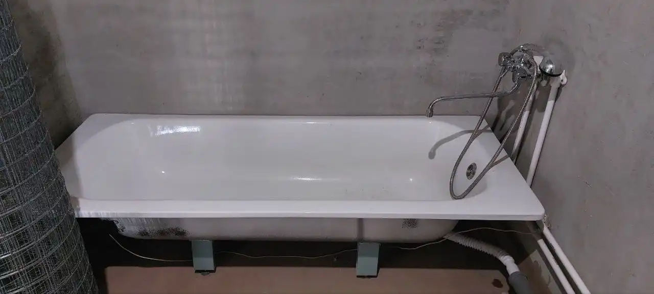 Продажа окон, унитаза и ванны от застройщика